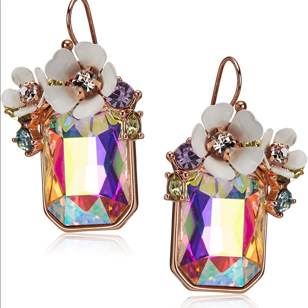 COPY - Betsey Johnson flower cluster drop earrings